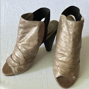 Vince Camuto Tan Heels with Chunky Heel and Peep-Toe Design